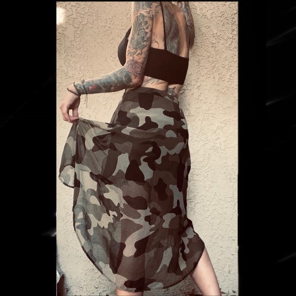 COPY - High Waisted Double Layer Camo Skirt - Picture 3 of 5